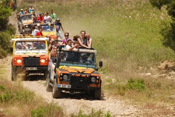 jeep safari in side (1)